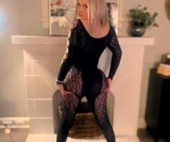 IN TOWN TONIGHT ONLY♥Busty Young Blonde - Image 9
