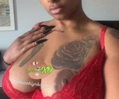 Pittsburgh escorts - in town for a few