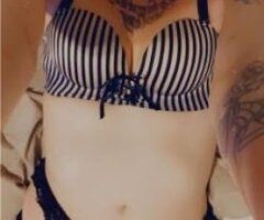 all alone on Thanksgiving. who wants to help your girl out - Image 4