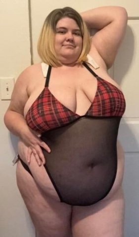 blonde bbw available - 1