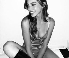 Sexy Dena Ready for Outcalls Tonight - Image 3