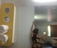petite 5'2 latina that wants to have fun in and out - Image 3