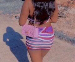 come see your favorite princess ask about deals✈💕🥂 - Image 2