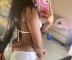 Exotic, Petite Bombshell - Image 5
