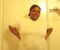 (INCALLS AVAILABLE)♥🫶MS.THICKNESS IS BACK WITH TSHIRT N NO PANTS ON THIS GOOOOD MORNING💦 BUT CUM JOIN ME FOR SUM FUN N REALLY GOOOD TIME 😘 AVAILABLE 24/7 HML💋 CUM GET WAT U CAN'T GET AT HOME 🏡👅 - Image 3