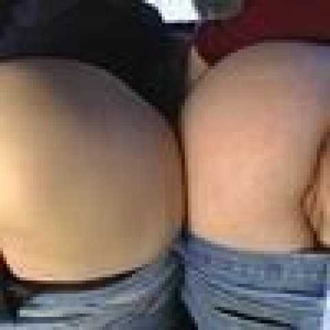 Mom and daughter Available for both sex calls💯,i do facetime fun and video selling at best rate for more inquries text me up😋💦 - 1