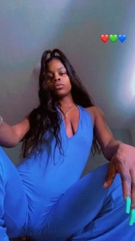 🍭5"5 petite withcurves in all the right places💦💕💋 - 1