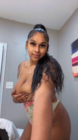 Middle Eastern Babe💚 - 1