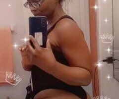 Please Come and enjoy, getting on my level. Please Come And Let Me please you with the best massage You will Ever Have. - Image 3
