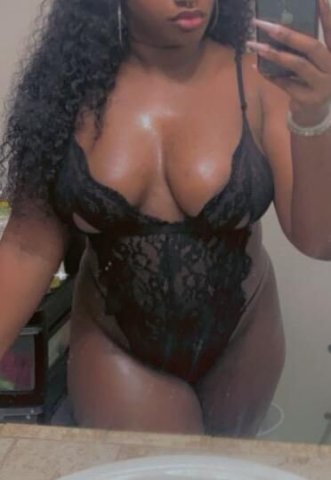 New in Town ❗THICK WET FREAK💦FAT SOFT KITTY😻ROUND FAT ASS🍑NICE DEEP THROAT🤪 - 1