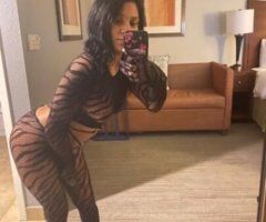 dyamond is here to make your dreams come true outcalls no carplay must provide transportation - Image 4