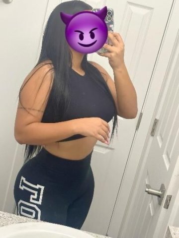I'm a new girl in the city, Daddy 💋🌹😋 - 1