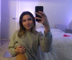 ✅✅ 💚 💚 Yes''I am 25 Yrs slim Sexy Queen 💚$$Anal, Oral, Doggy, Bj$$ 💚 Special Blowjob Incall/Outcall ✅✅ - Image 3