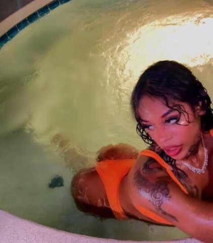 CUM TO SOAK CITY 👑 😋💦 - 1