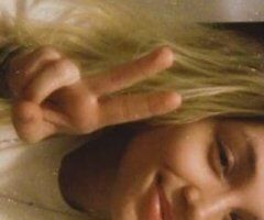 Beautiful Sexy Blonde Cum See Me 😍💘🤗 - Image 1
