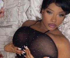❤BUSTY BBW LOOKING FOR FUN 🌹❤ - Image 3