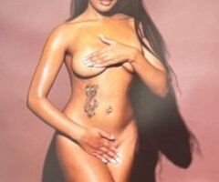 Your Petite Playmate😍 - Image 2