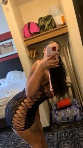 ONLY HERE UNTIL 6pm !!!BEAUTIFUL MIXED EBONY READY TO GET LAID - 1