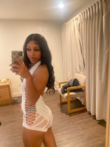 Your Favorite Head Queen 👸🏽😋 - 1
