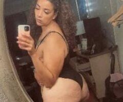 TREAT YOURSELF THURSDAY ! 6'3 Amazon Goddess wants to play! - Image 2