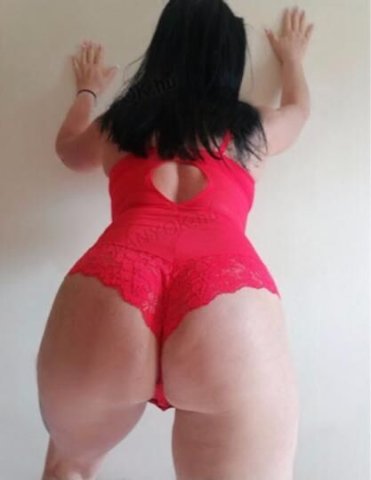 OPEN MINDED - MATURE ITALIAN LADY - GIRLFRIEND EXPERIENCE - OLDER GENTLEMAN ARE VERY WELCOME - PRIVATE APARTMENT - 4:00 pm - 9:00 pm - 1