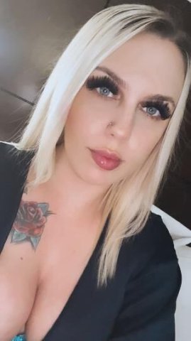 Incall!! Blonde Bombshell In Town For A Few Days! - 1