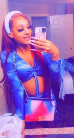 SLUT BITCH💦💦 Beat my doonies Daddy🍑🤪 - 1