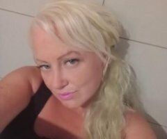 Single Sexy and playful Girl wanting to get freaky tonight - Image 4