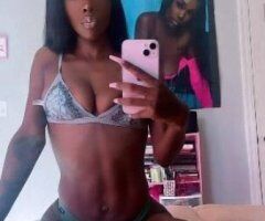 Manhattan escorts - Here to please, and make your dreams and reality