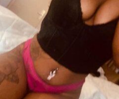 Cleveland escorts - Car Play