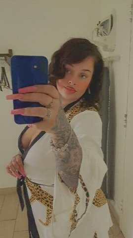 do you need an outcall 💦💋 your favorite white girl 📲 - 1