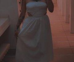 Louisville escorts - Unforgettable Encounters with a Stunning Brunette!
