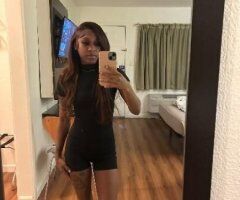 fun size petite hottie in town💋🍫 - Image 3