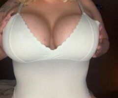 hot busty blonde - Image 5