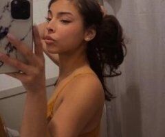 sexy , young petite looking here to rock your world 👅👅😌 - Image 2