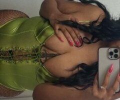 Everett escorts - Curvy Caribbean Cutie Sweetheart | AVAILABLE NOW TEXT ME