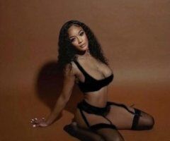Modesto escorts - Seattle’s Petite bombshell in town , Sexy, fun and WORTH It. Wet & tight 24/7 ready for you all night