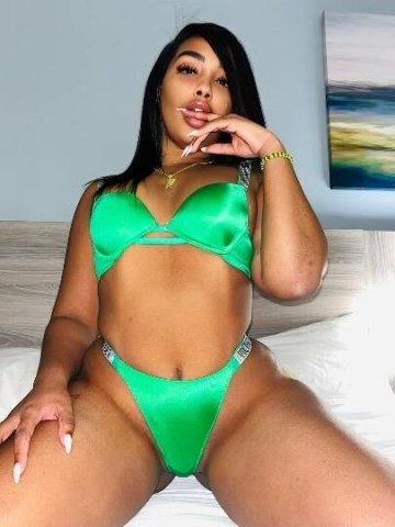 Sexy latina 24/7 - 1