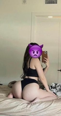 AVAILABLE I'm a real girl,I don't play games Latina I speak Spanish😈😈 - 1