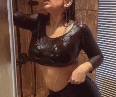 😍😍INDIAN Girl ☢☢cum play wit me incall outcall / facetime shows😍😍 - Image 4