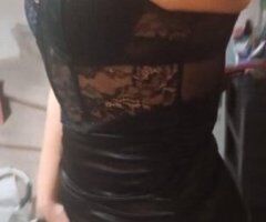 South Bend escorts - 3 holes for your pleasure, i want you to fill me up. south bend incall available