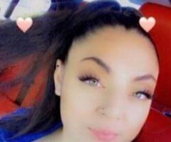 💋❤️baby face thick thighs dreamy eyes💖🥰 - Image 1