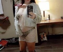 Springfield escorts - NEW!!! BAREBACKQUEEN👸🏼They say🤰Pregnant 😻🐈 is the best 🍑. Cum feel for yourself.