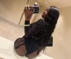 😍HEY BABY COME HAVE SOME FUN WITH A CHOCOLATE BABE😍 - Image 2