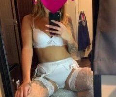 Petite, Blonde, Tatted, Barbie girl ❤ - Image 3