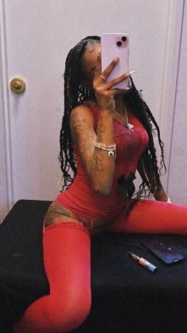 Can I Be Your 🆕 Favorite ❔❔ - 1