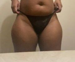 Rockford escorts - BIRTHDAYYYY GURL