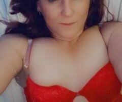 IM SO HORNY, WHO WANTS TO GET THIS DRIP DRIP DRIPPING PUSSY JUICE ALL OVER THEIR COCK - Image 2