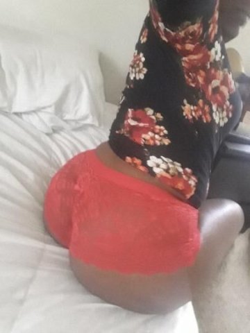 Baby come get you some chocolate 🍫 😋 its nice and juicy 😜 - 1