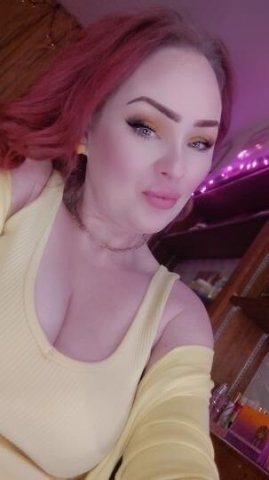 Sexy Petite Readhead - 1